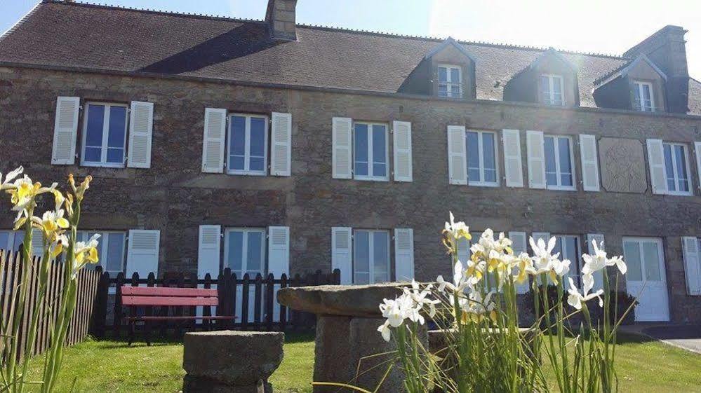 La Roche Du Marais Hotel Omonville-la-Petite Bagian luar foto