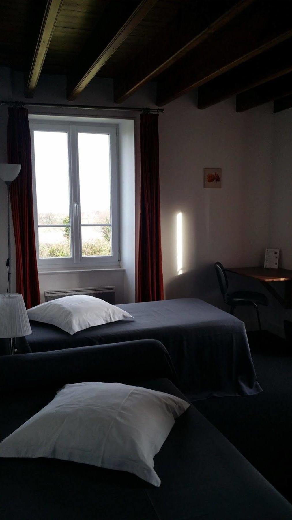 La Roche Du Marais Hotel Omonville-la-Petite Bagian luar foto