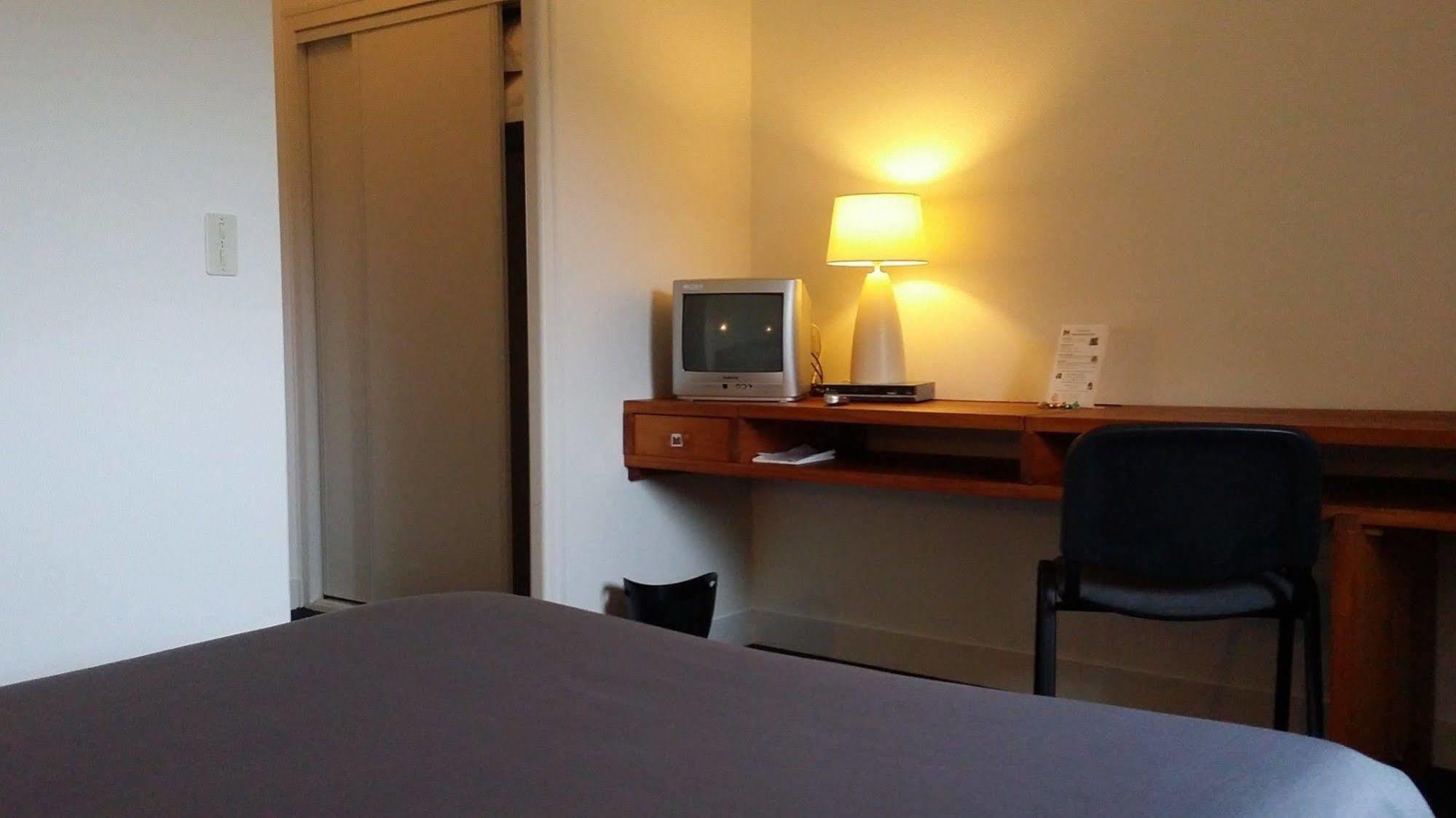 La Roche Du Marais Hotel Omonville-la-Petite Bagian luar foto